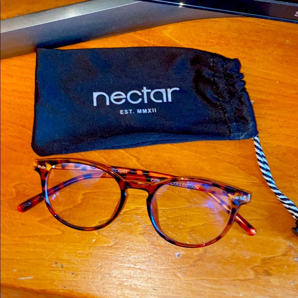 Blue light blocking glasses